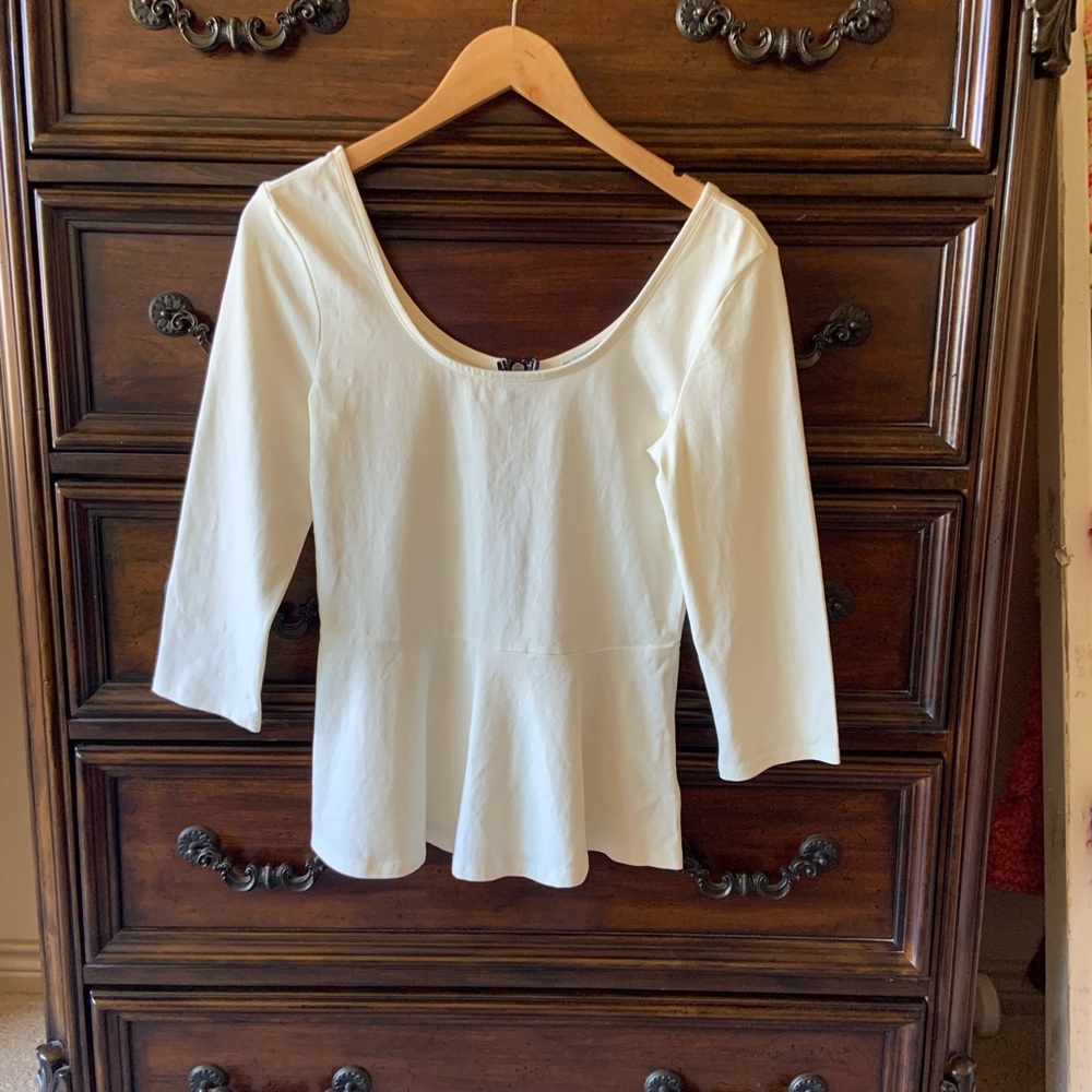 Express cream white mid length sleeve shirt - never worn - stretchy
